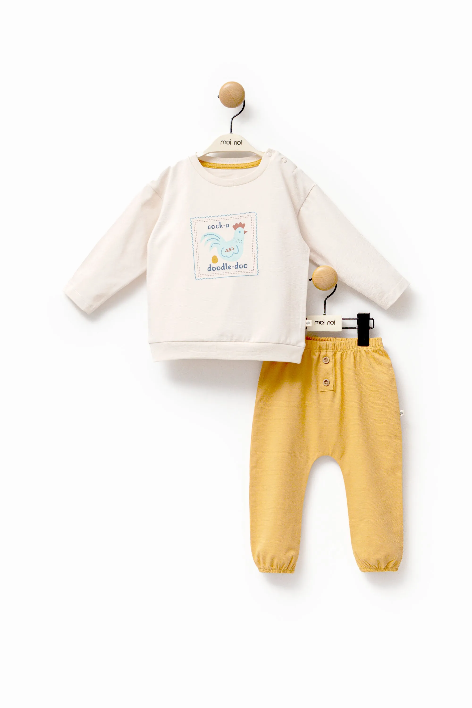 Beige Chicken Graphic Outfit
