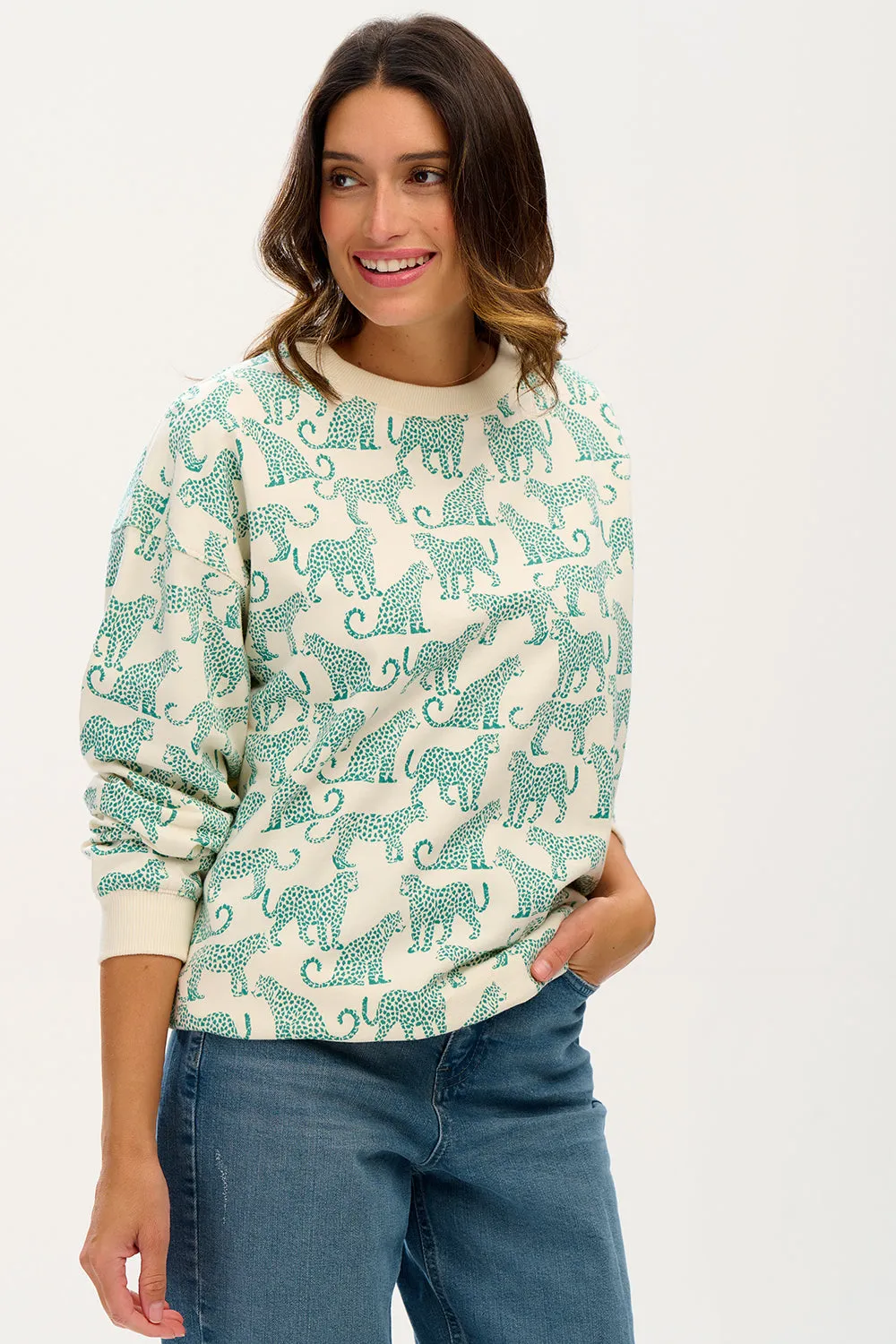 Eadie Relaxed Sweatshirt - Off-White. Green Leopards