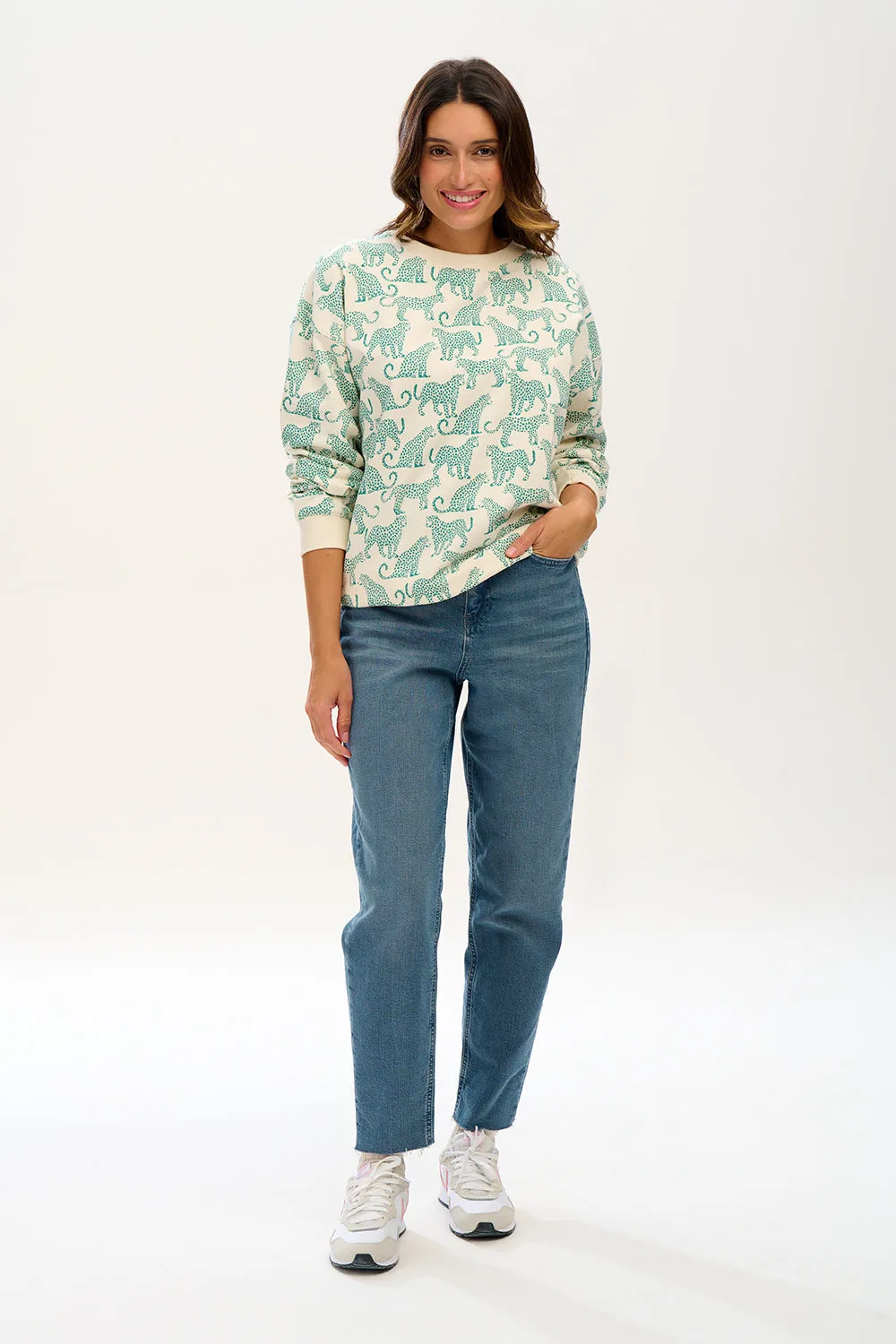 Eadie Relaxed Sweatshirt - Off-White. Green Leopards
