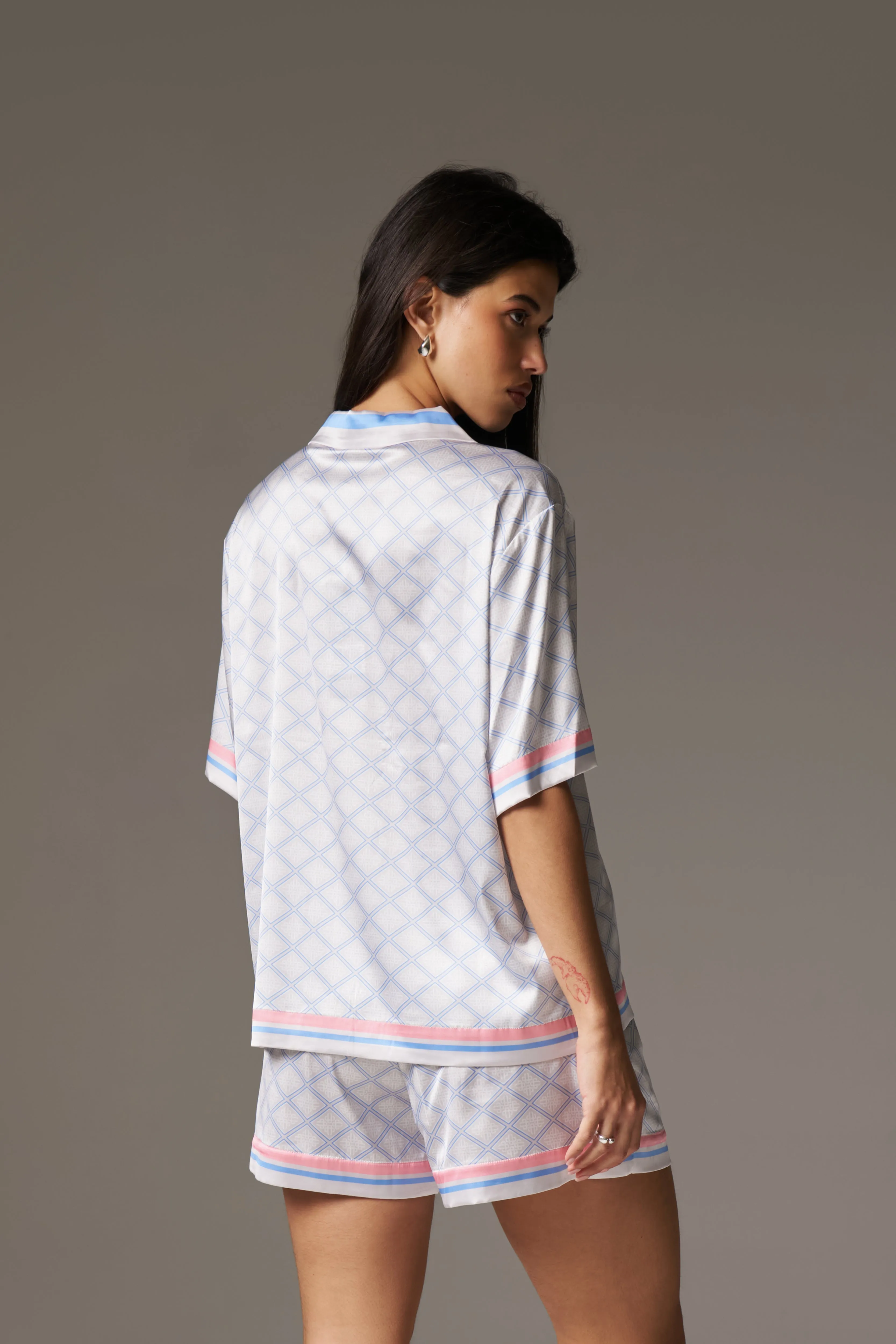 EMBLEM PRINT SHORTS - BLUE