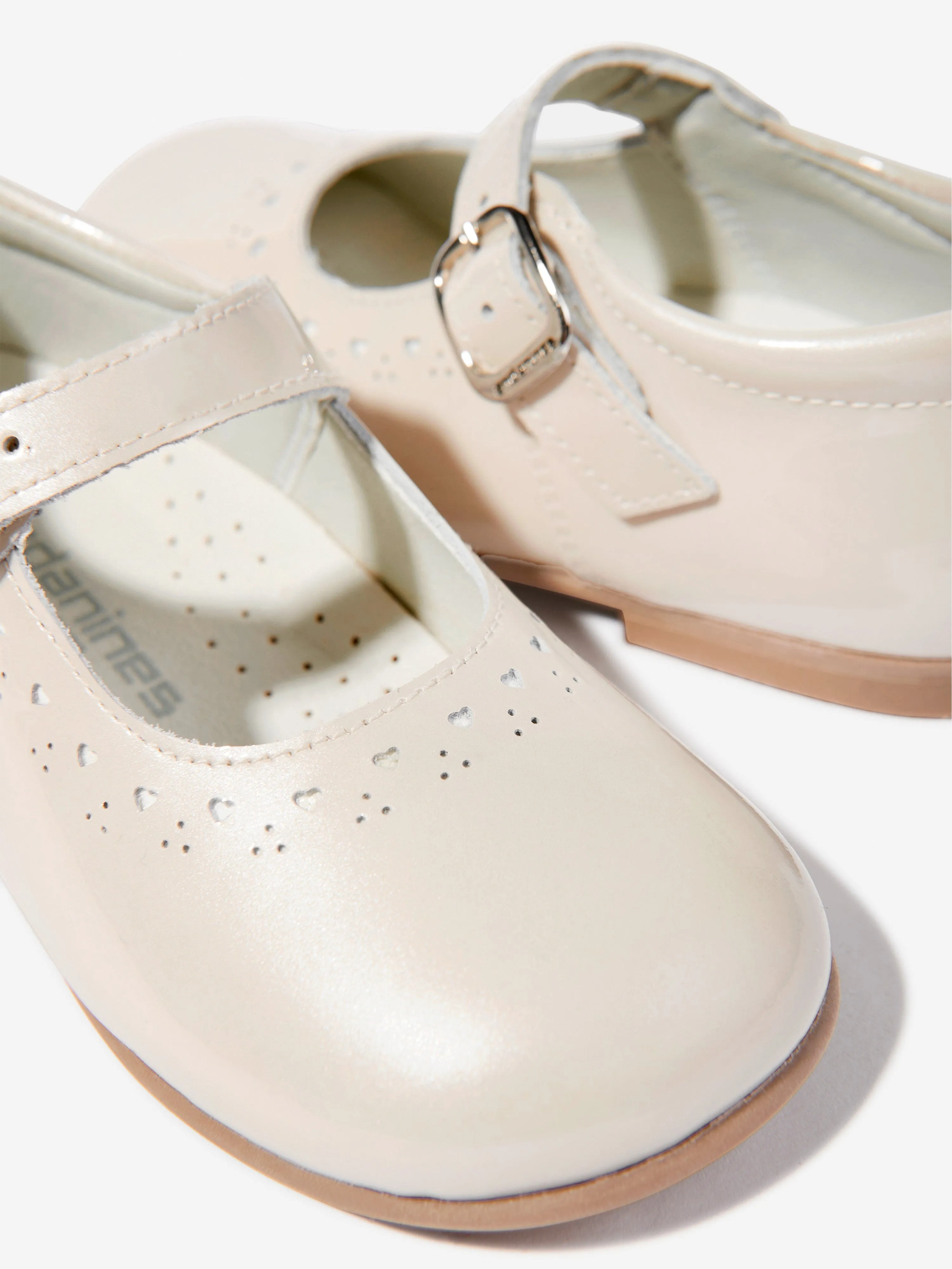 Girls Patent Leather Mary Jane Shoes in Ivory