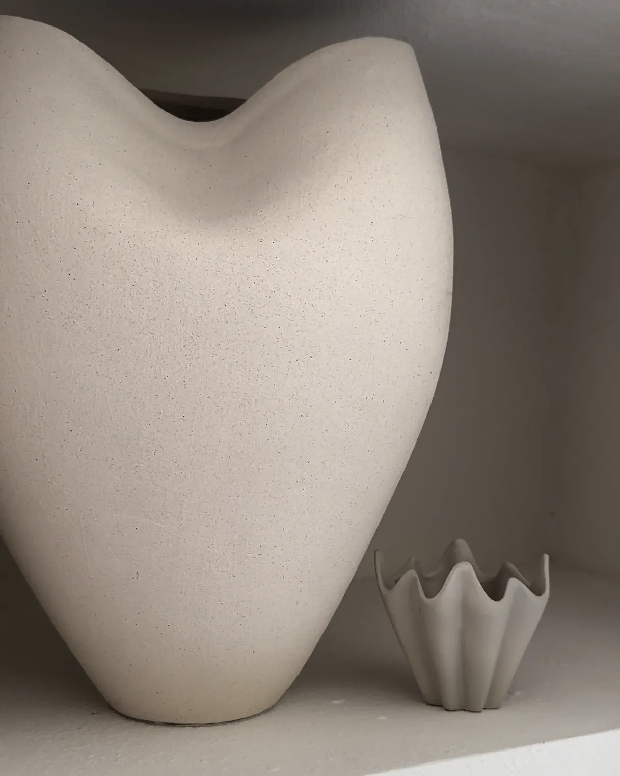 PETITE PLEATED VASE