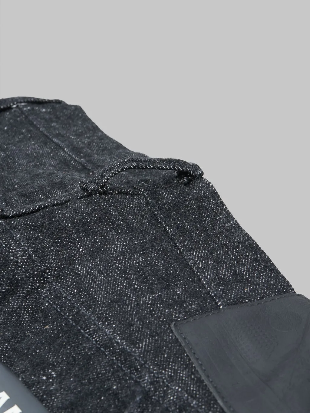 Samurai Jeans S211BK Koku-Benkei 17oz Slubby Black Relaxed Tapered Jeans