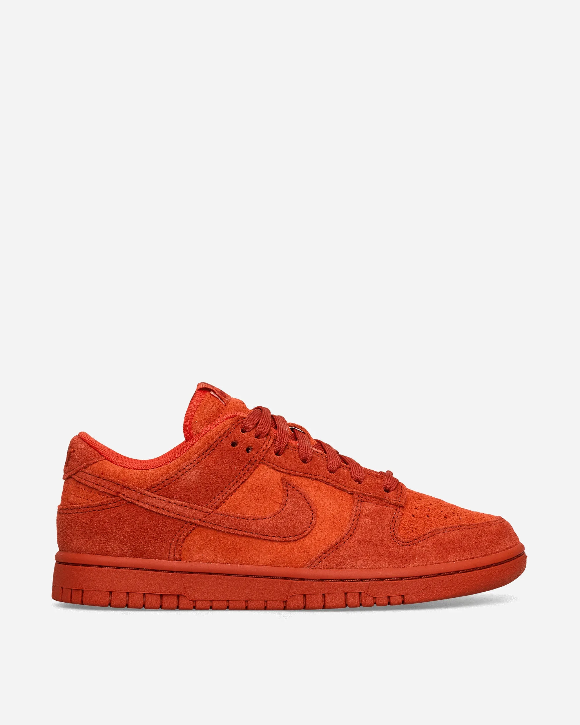 Women's Dunk Low SE Sneakers Picante Red / Dragon Red